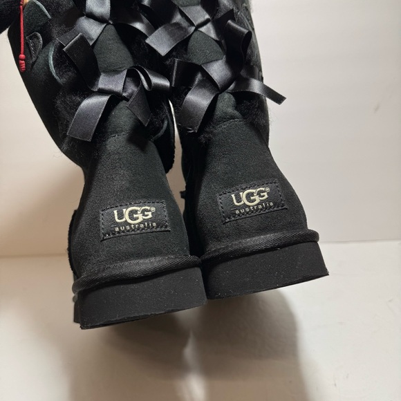 UGG Bailey Bow II Sheepskin Black Suede Winter Boots Women’s Size 10 - Picture 6 of 16